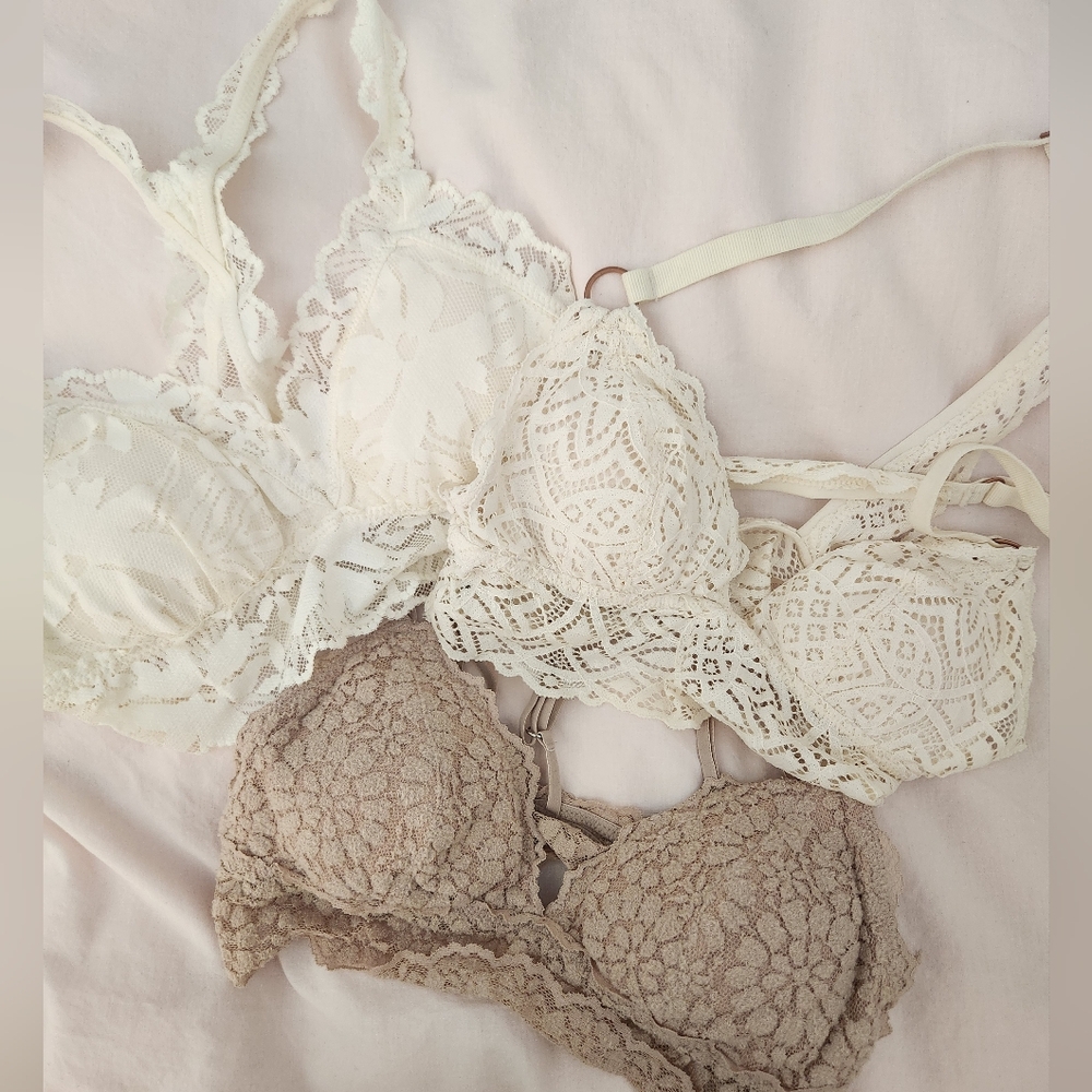 Aerie bralettes set of 3 in size XS